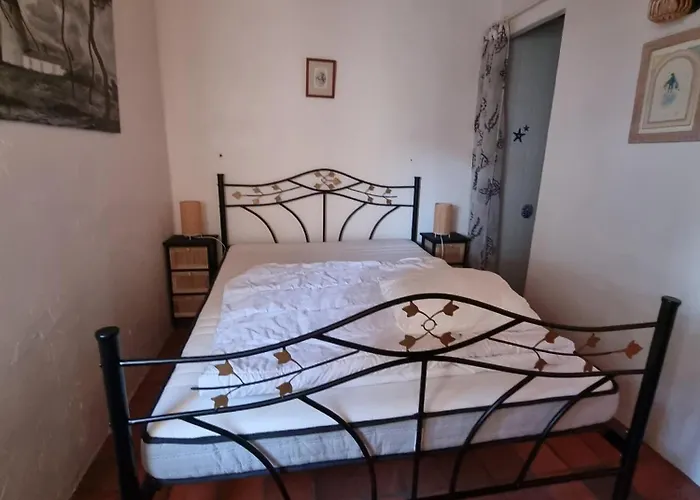 Nyaraló Instants De Detente Et De Partage Aux Sables D'or